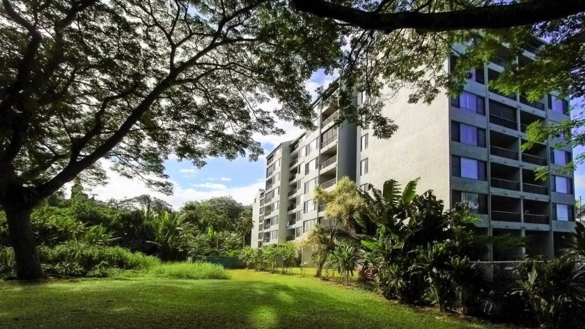 Successful STVR/NUC fully licensed, 5-star rating. Stunning, 1 - Beach Condo for sale in Hilo, Hawaii on Beachhouse.com