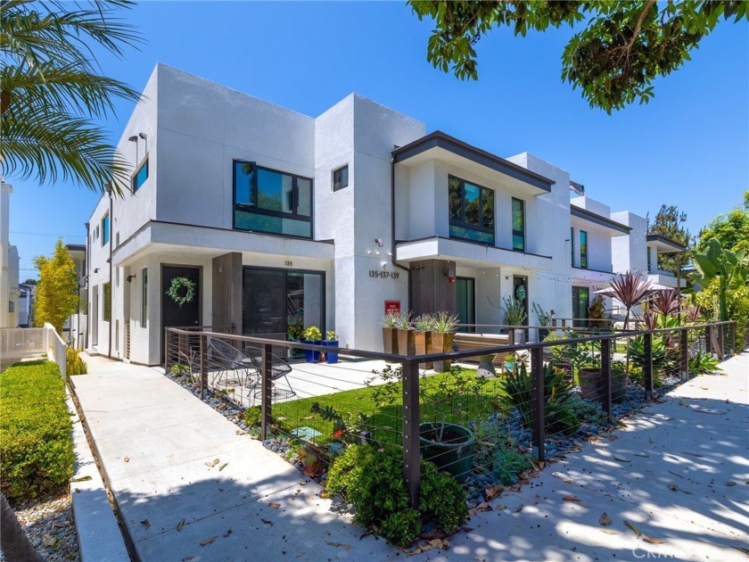 Designed by renowned architect Michael Lee and built by TG & CAM - Beach Townhome/Townhouse for sale in El Segundo, California on Beachhouse.com