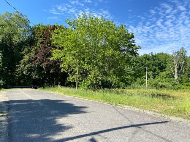 Beautiful buildable 1.4 acre lot in Covert Township. Ideal - Beach Lot for sale in Covert, Michigan on Beachhouse.com