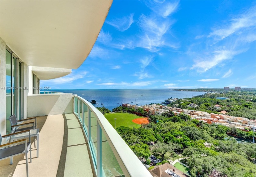 Spectacular bay views from this stunning corner residence w/ - Beach Condo for sale in Coconut Grove, Florida on Beachhouse.com