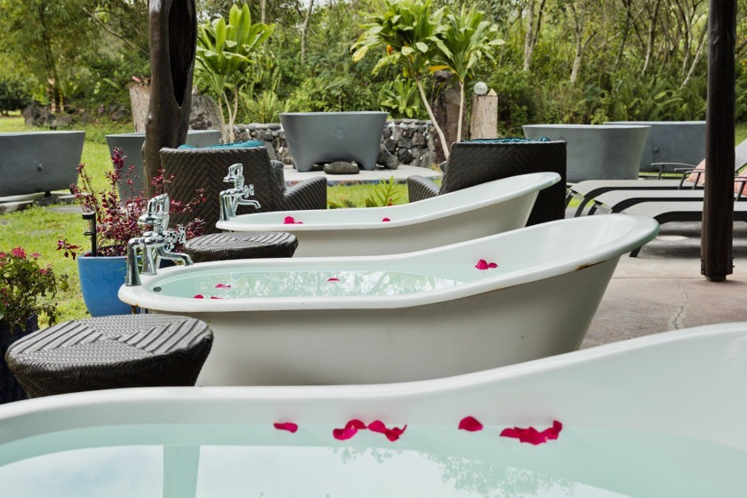 Welcome to your luxurious hot spring retreat, a breathtaking - Beach Home for sale in Pahoa, Hawaii on Beachhouse.com