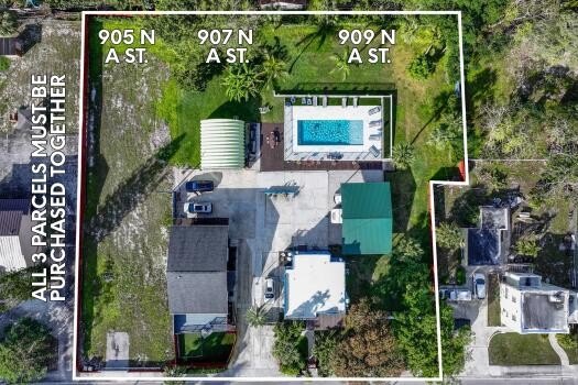 This is a great opportunity to own a fantastic compound or - Beach Townhome/Townhouse for sale in Lake Worth Beach, Florida on Beachhouse.com