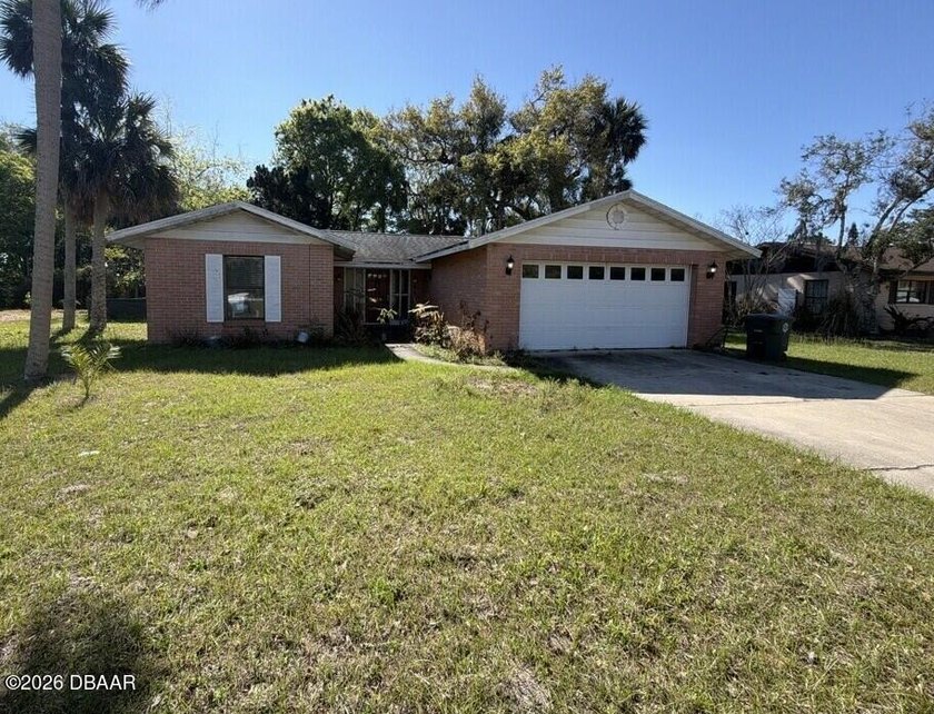 NO SIGN ON PROPERTY! SHOWINGS NOT ALLOWED!! DRIVE-BY ONLY!!! DO - Beach Home for sale in Daytona Beach, Florida on Beachhouse.com