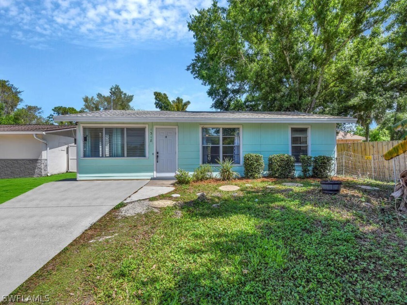 PRICE REDUCED $10,000 - MOTIVATED SELLERS! * Welcome to your - Beach Home for sale in North Fort Myers, Florida on Beachhouse.com