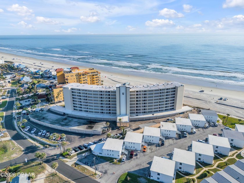 Easy to show NOW Vacant! Direct oceanfront 2BR/2BA condo home in - Beach Condo for sale in New Smyrna Beach, Florida on Beachhouse.com
