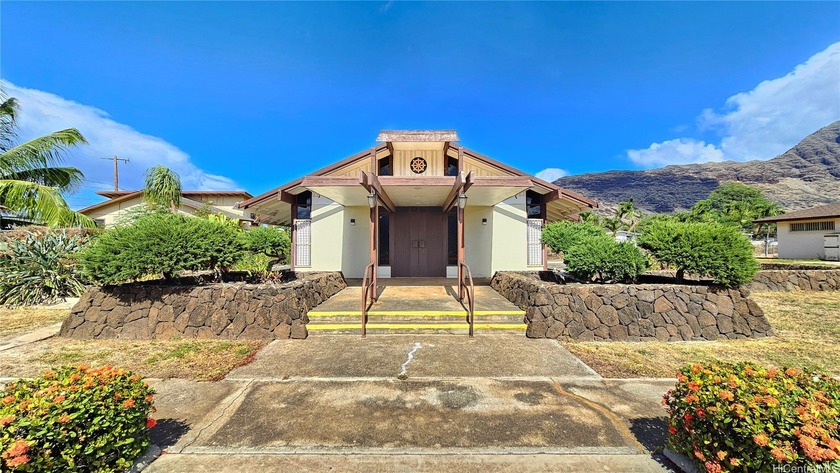 Well-maintained property includes 3 structures: 1. Waianae - Beach Commercial for sale in Waianae, Hawaii on Beachhouse.com