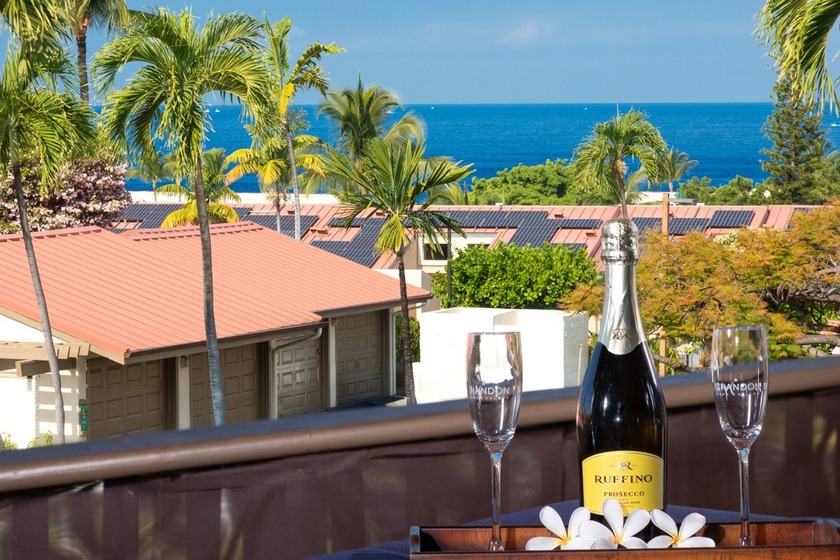 PARADISE FOUND! FABULOUS 1,100sf, MASSIVELY REMODELED - Beach Condo for sale in Kailua Kona, Hawaii on Beachhouse.com