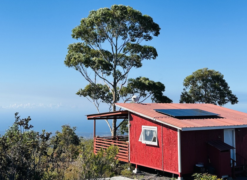 Discover off-grid living with stunning ocean views! Situated on - Beach Home for sale in Ocean View, Hawaii on Beachhouse.com