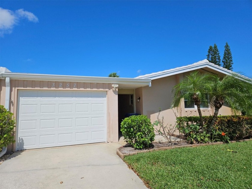 One or more photo(s) has been virtually staged. Don't miss this - Beach Home for sale in Sarasota, Florida on Beachhouse.com