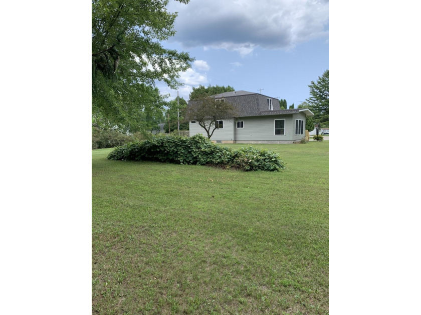 This Spotless1800+ square foot home has a ''park like setting'' - Beach Home for sale in Harrisville, Michigan on Beachhouse.com