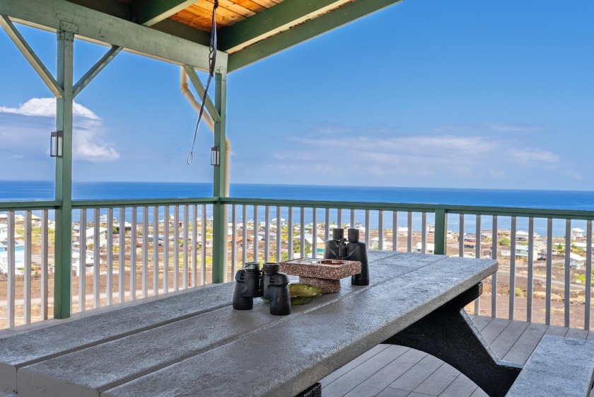 Custom-built and permitted 2 story home in Milolii with 180 - Beach Home for sale in Captain Cook, Hawaii on Beachhouse.com
