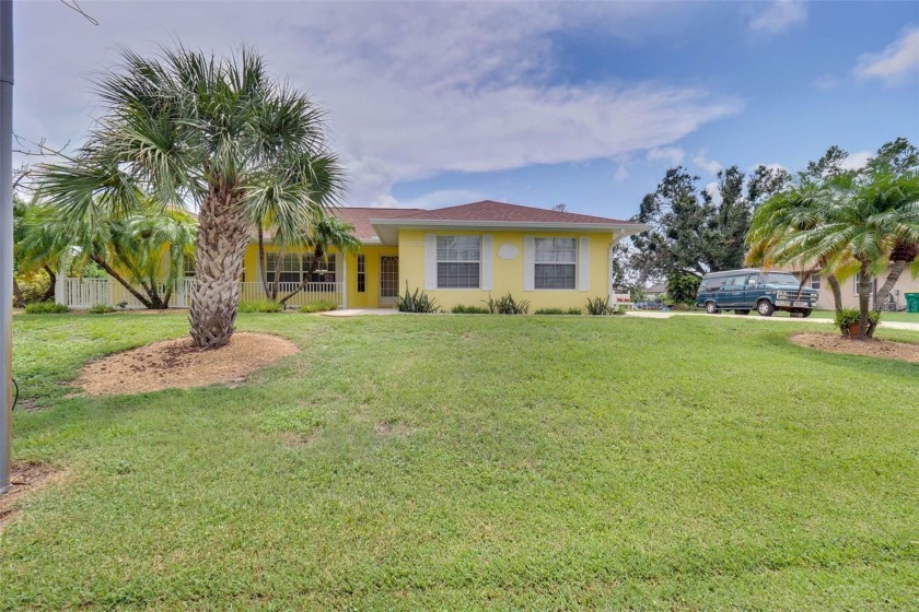 JUST REDUCED!!!!! This impressive 3 bedroom, 2.5 bath - Beach Home for sale in Englewood, Florida on Beachhouse.com