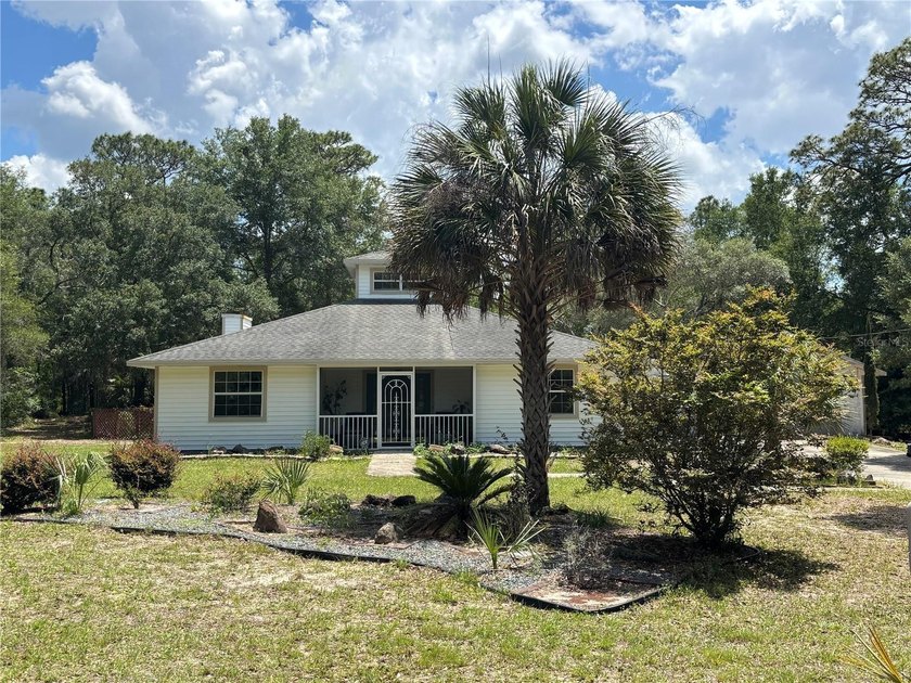Discover the perfect blend of character and privacy in this - Beach Home for sale in Homosassa, Florida on Beachhouse.com