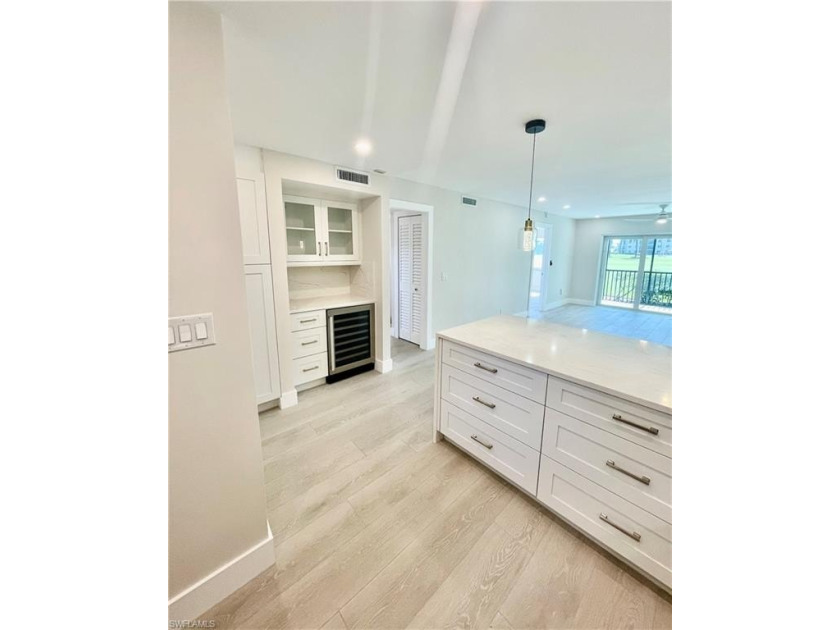 LOCATION is the key to Naples living! This prime condo location - Beach Condo for sale in Naples, Florida on Beachhouse.com