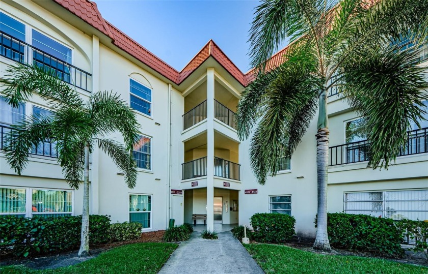 This is the move-in ready Florida getaway condo you've been - Beach Condo for sale in Dunedin, Florida on Beachhouse.com