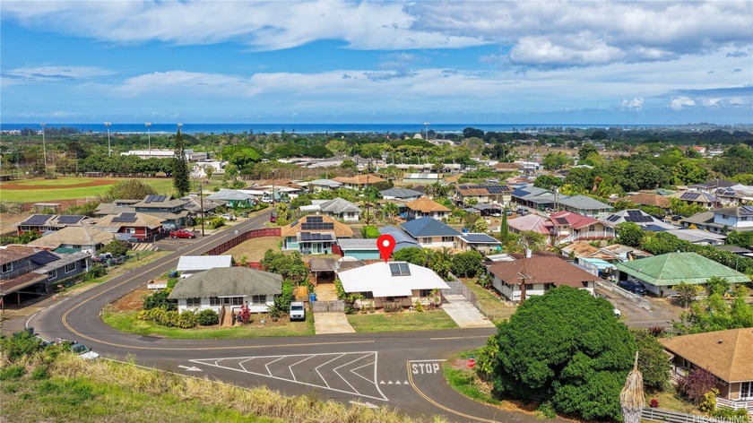 Wake up to serene views of Mount Kaala in this cozy, well kept - Beach Home for sale in Waialua, Hawaii on Beachhouse.com