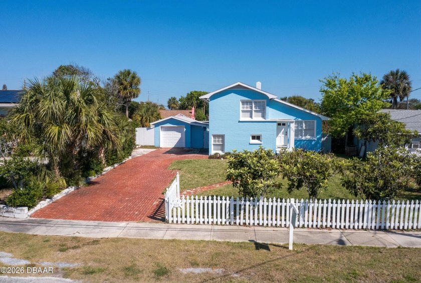Beautifully renovated 3-bedroom, 2-bath home just one block from - Beach Home for sale in Daytona Beach, Florida on Beachhouse.com