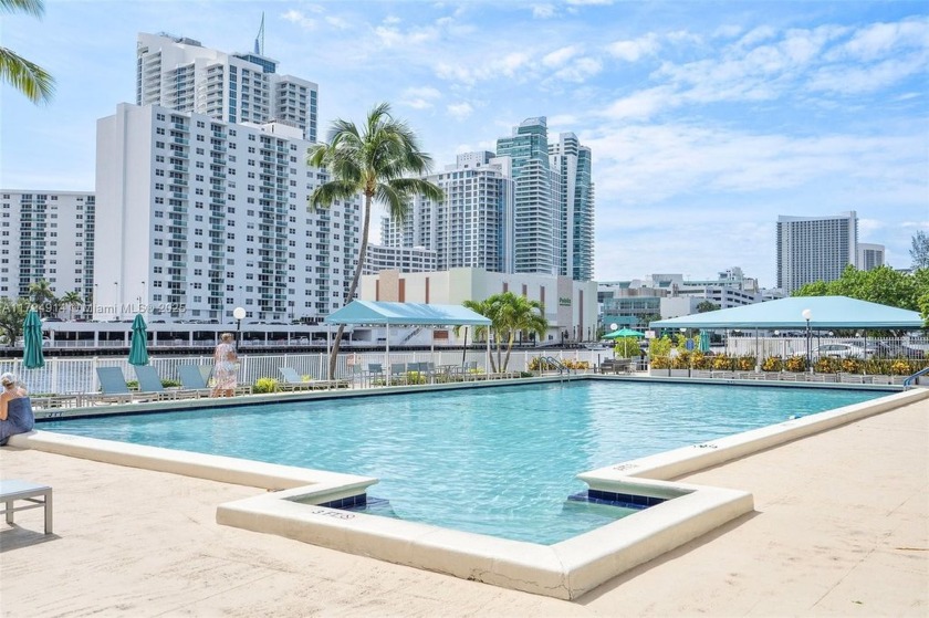 Beautifully remodeled waterfront condo offers a spacious 1 - Beach Condo for sale in Hallandale Beach, Florida on Beachhouse.com