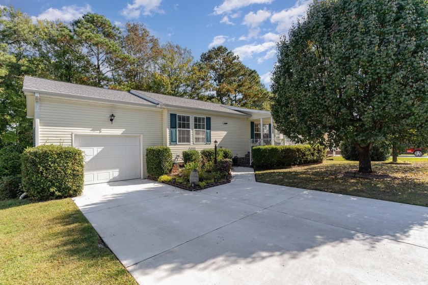 Welcome to this charming home in the 55+ gated community of - Beach Home for sale in Little River, South Carolina on Beachhouse.com