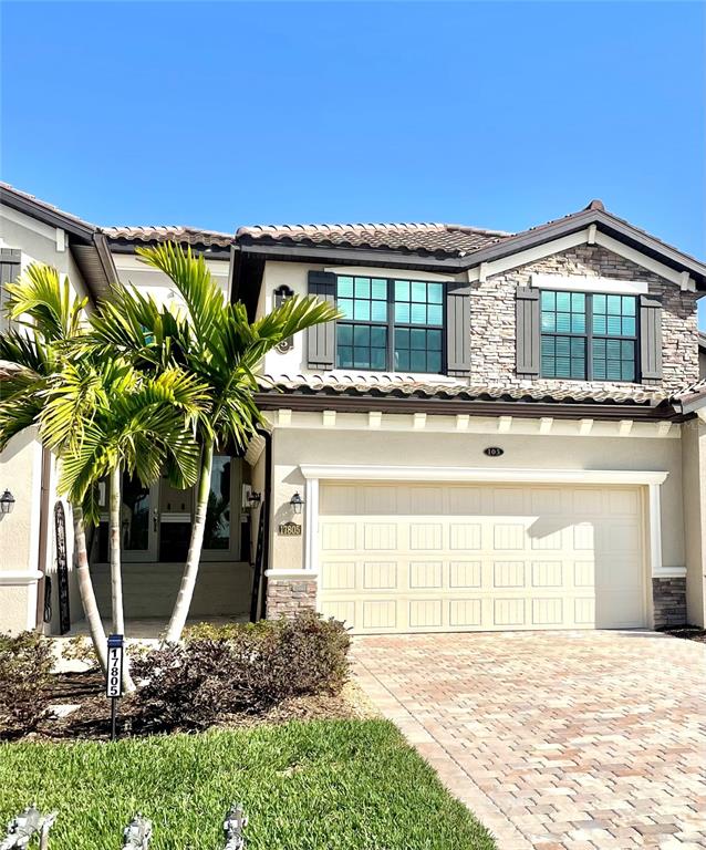 BETTER THAN NEW (Available NOW!) in desirable LAKEWOOD NATIONAL - Beach Condo for sale in Lakewood Ranch, Florida on Beachhouse.com