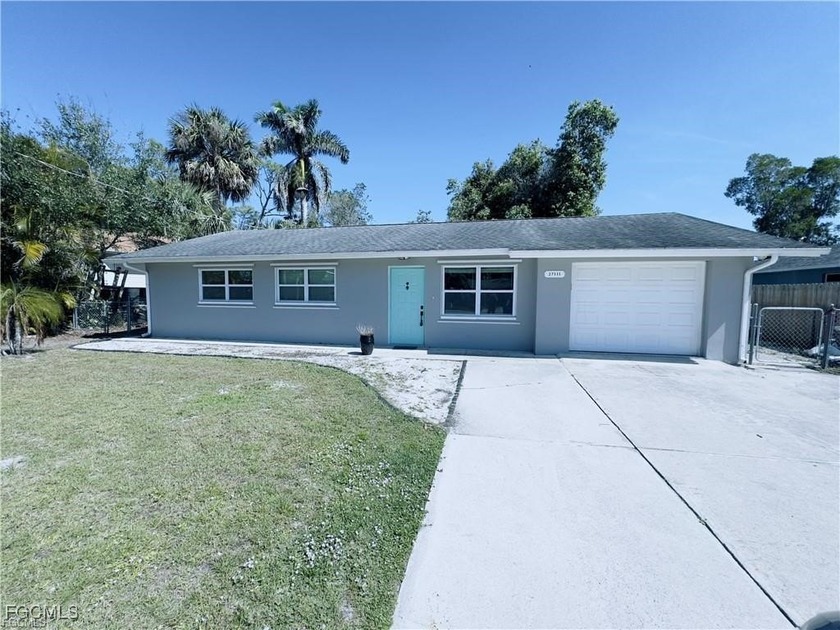 Welcome to this beautifully updated 3-bedroom, 2-bath - Beach Home for sale in Bonita Springs, Florida on Beachhouse.com
