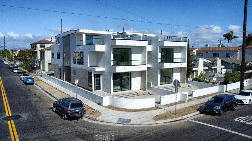 Presenting 201 Indianapolis Ave--a newly completed architectural - Beach Home for sale in Huntington Beach, California on Beachhouse.com