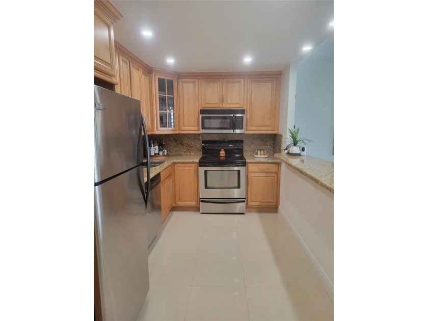 ***Elegant and Immaculate, 8th floor unit with Direct East Sunny - Beach Condo for sale in Sunny Isles Beach, Florida on Beachhouse.com