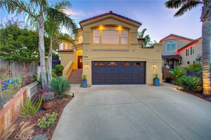 Welcome to 1194 Monaco Court. This original owner home was built - Beach Home for sale in Grover Beach, California on Beachhouse.com