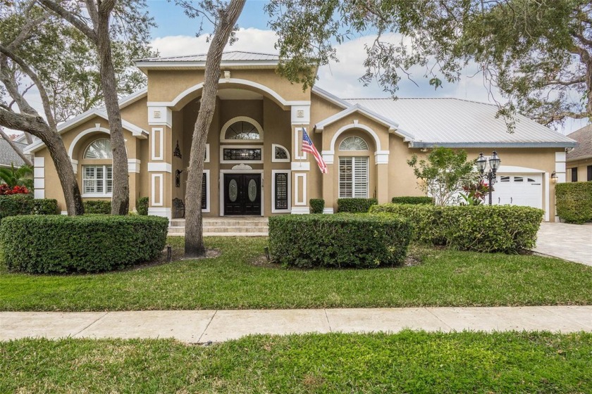 Welcome to your dream home in Glenbrook West located in - Beach Home for sale in Palm Harbor, Florida on Beachhouse.com