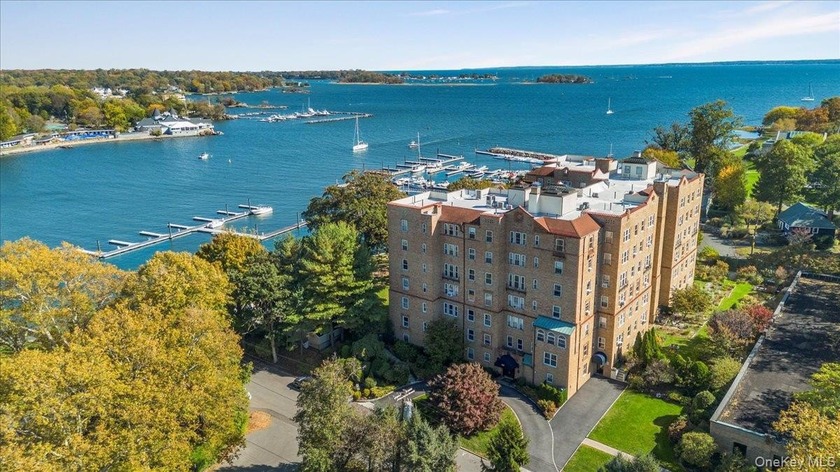 ** WATERVIEWS from every window are AMAZING, now that leaves - Beach Condo for sale in Mamaroneck, New York on Beachhouse.com