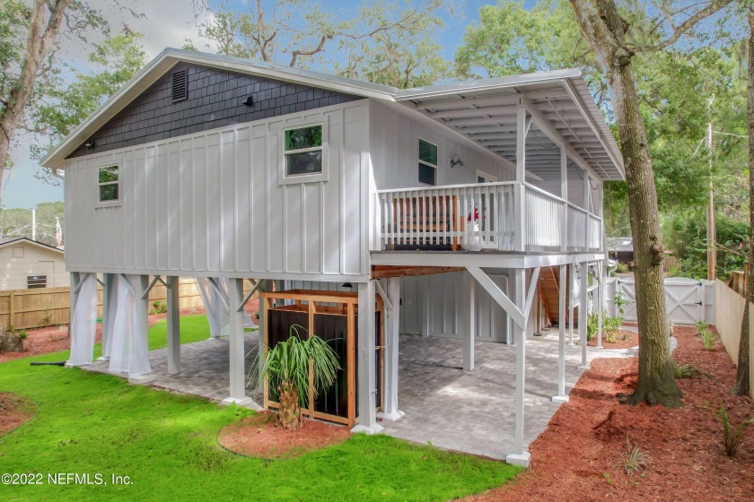 MOVE-IN ready & NO HOA!! Updates include NEW: Metal Roof, Septic - Beach Home for sale in ST Augustine, Florida on Beachhouse.com
