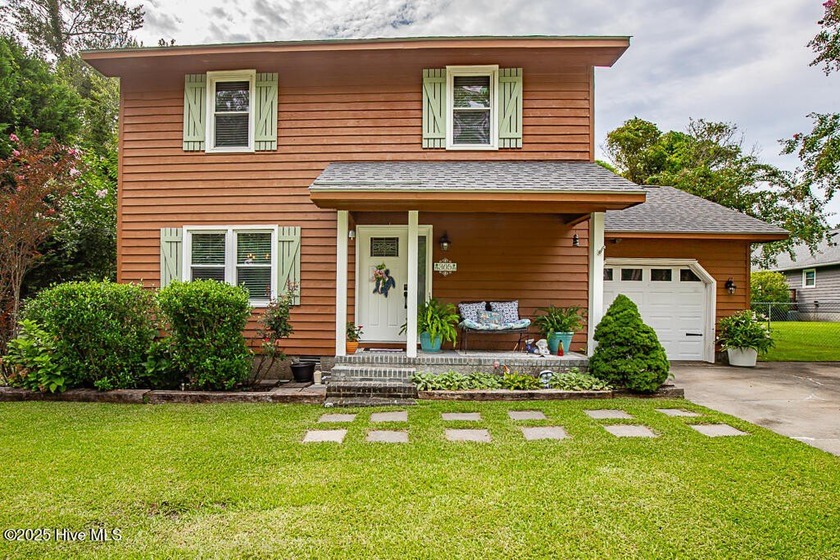 Well-kept 2-story one in one of Havelock's more popular - Beach Home for sale in Havelock, North Carolina on Beachhouse.com