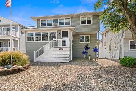 This beautifully updated two-family home offers the perfect - Beach Home for sale in Lavallette, New Jersey on Beachhouse.com