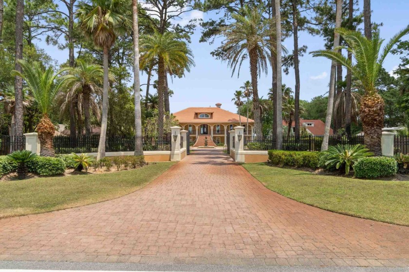 Behind the gates on highly desirable Indian Trail in the heart - Beach Home for sale in Destin, Florida on Beachhouse.com
