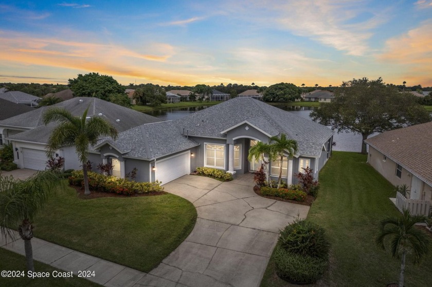 Welcome to this BEAUTIFUL LAKEVIEW HOME in the DESIRABLE VIERA - Beach Home for sale in Rockledge, Florida on Beachhouse.com