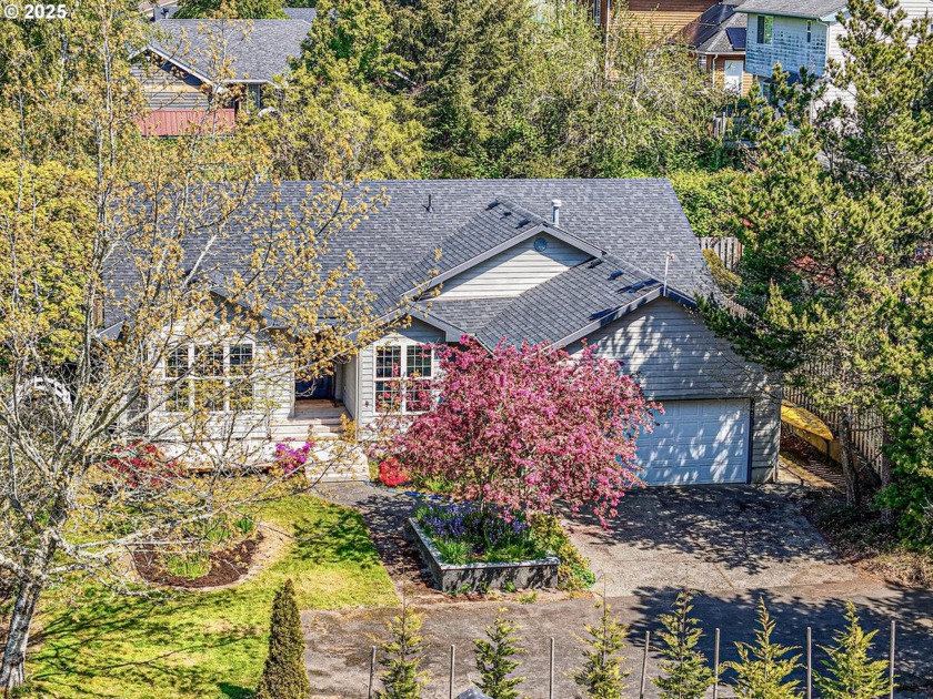 Peacefully placed on a larger flag lot, this single level - Beach Home for sale in Seaside, Oregon on Beachhouse.com
