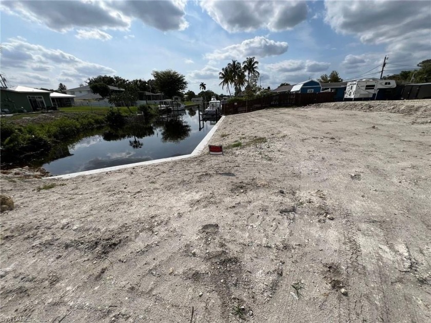 Seller will contribute to buyer's closing costs. Direct Gulf - Beach Lot for sale in Fort Myers, Florida on Beachhouse.com