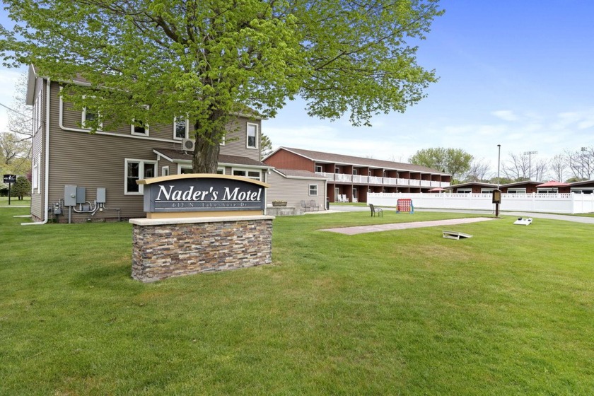Incredible investment opportunity just steps from Lake Michigan! - Beach Commercial for sale in Ludington, Michigan on Beachhouse.com