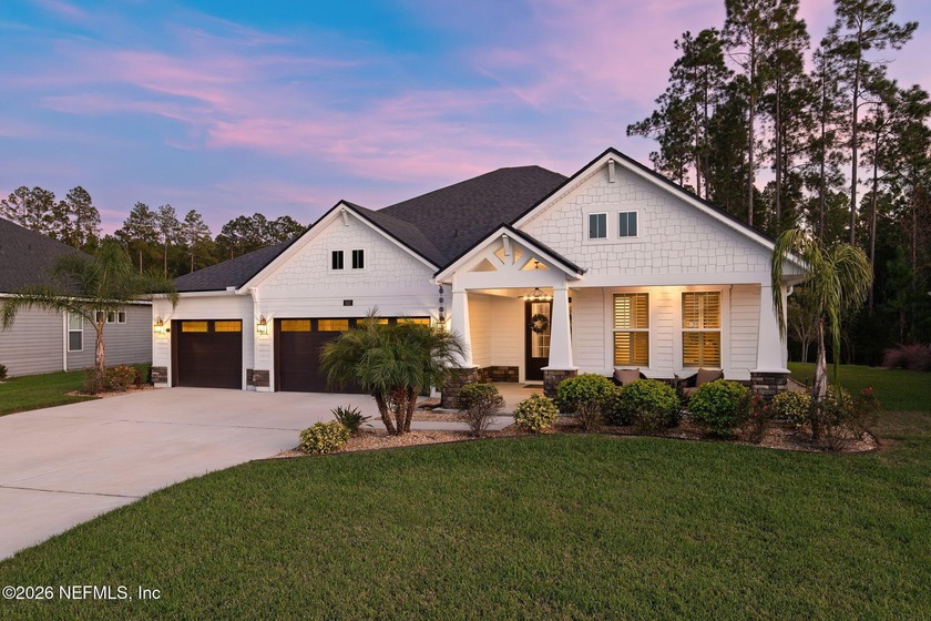 Set on a rare 0.32 acre pond and preserve lot in gated Oxford - Beach Home for sale in Saint Johns, Florida on Beachhouse.com