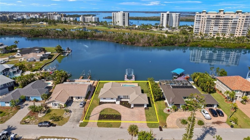 Absolutely breathtaking!! Unique Lagoon view, over 105ft of - Beach Home for sale in Fort Myers Beach, Florida on Beachhouse.com