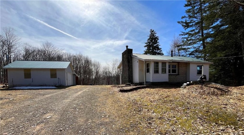If you're an outdoor enthusiast, then this home is for you. In - Beach Home for sale in Richland, New York on Beachhouse.com
