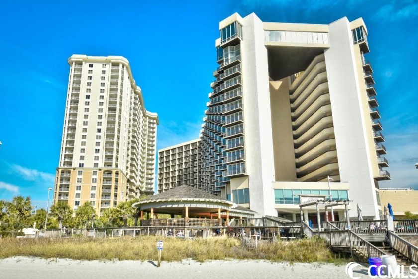 Welcome to this fully furnished 3 bedroom 3 bathroom condo with - Beach Condo for sale in Myrtle Beach, South Carolina on Beachhouse.com