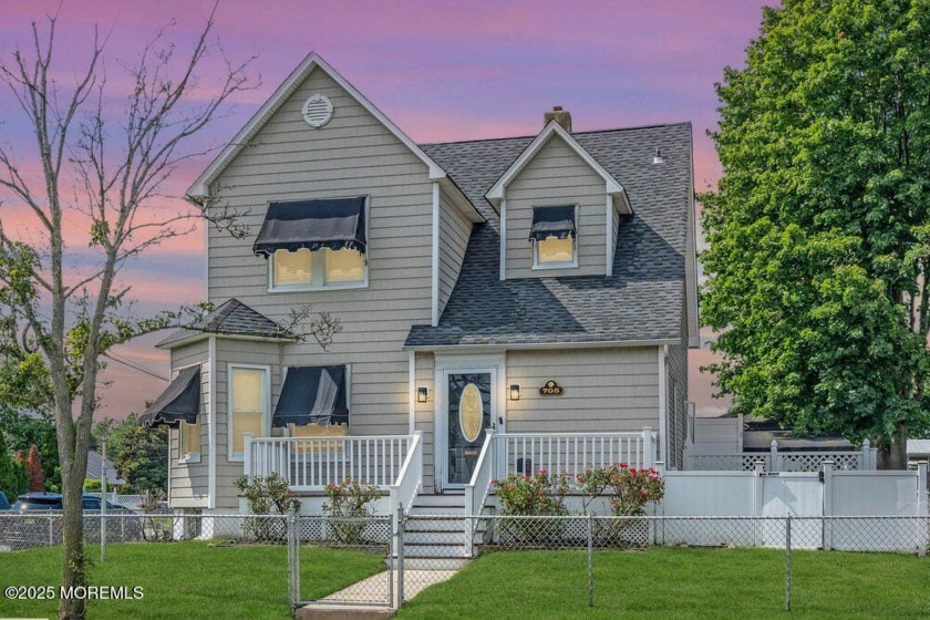 Red hot Lake Como! Enjoy this expansive 50 x 150 lot size which - Beach Home for sale in Lake Como, New Jersey on Beachhouse.com