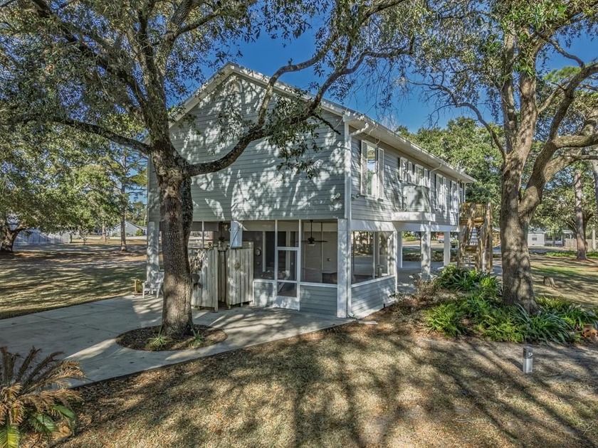 Stunning Concrete-Piling Beach-Style Home on 2 Acres.This - Beach Home for sale in Carabelle, Florida on Beachhouse.com