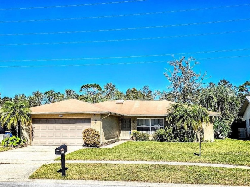 Countryside Gem! 1876 Sq FT, move-in condition, plenty of - Beach Home for sale in Clearwater, Florida on Beachhouse.com