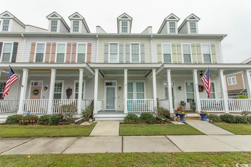 Beautiful property in the heart of Market Common ! Garage with - Beach Townhome/Townhouse for sale in Myrtle Beach, South Carolina on Beachhouse.com