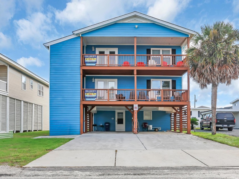 Fully remodeled duplex just one block from the beach in the - Beach Townhome/Townhouse for sale in North Myrtle Beach, South Carolina on Beachhouse.com