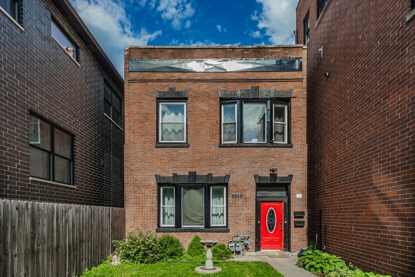 Discover this custom-style brick Georgian two-flat nestled in - Beach Home for sale in Chicago, Illinois on Beachhouse.com