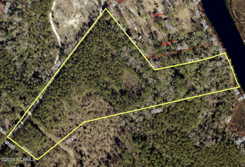 Almost 9 acres of land nestled on the waterfront is up for grabs - Beach Acreage for sale in Havelock, North Carolina on Beachhouse.com