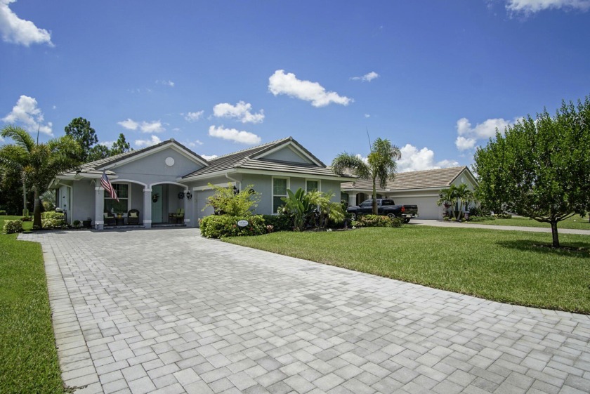 Beautifully appointed 2/2/2 home with a large den that can - Beach Home for sale in Fort Pierce, Florida on Beachhouse.com